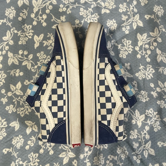 VANS - Picture 12 of 12